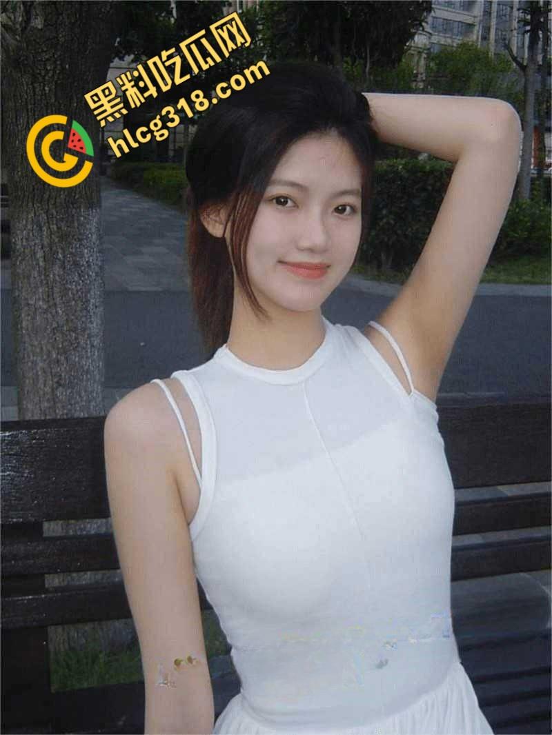 上海高颜值幼师【陈诗雅】，一线天白虎水嫩多汁，床上乖乖听男友话，眼罩白丝无套爽内射 !-3