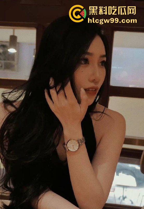 没有什么比日常啪啪日逼自拍更带劲，沉浸式上位后入，高颜值反差妹高潮浪得呻吟，这画面谁看了不硬？-1