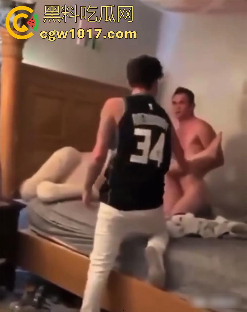 最屌捉奸时刻，都挨拳头了还没拔出来，全程对峙鸡巴一直在逼里，这是还打算继续么？不射出来誓不罢休啊！-5