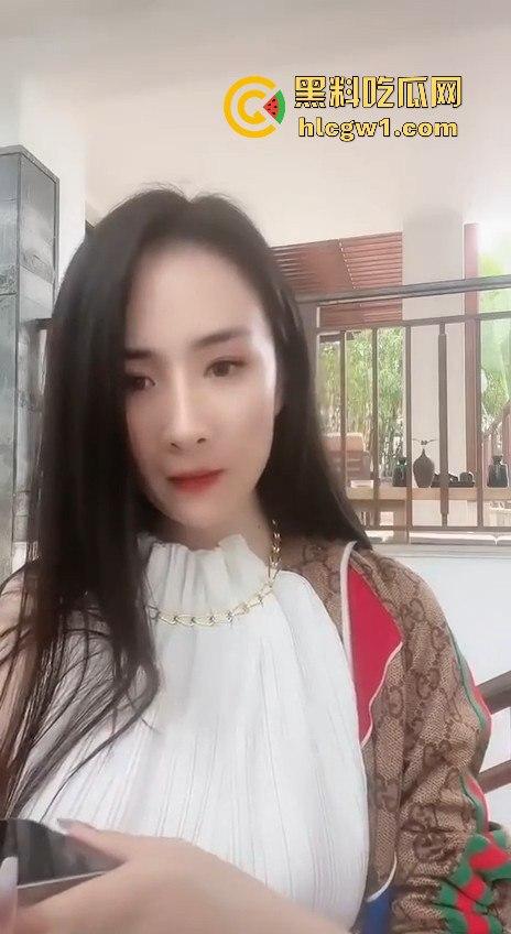 抖音山寨杨幂网红『小幂幂』黑丝跳骚舞捞金,杨幂粉大哥直言操不到真幂,那就狂操这仿版贱货解馋解渴!-7