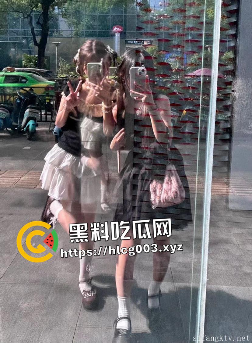 极品露脸萝莉【欢欢】第二弹！超全流出整理合集 主动掰开粉嫩双穴 口腔展示完美口爆圣体-18