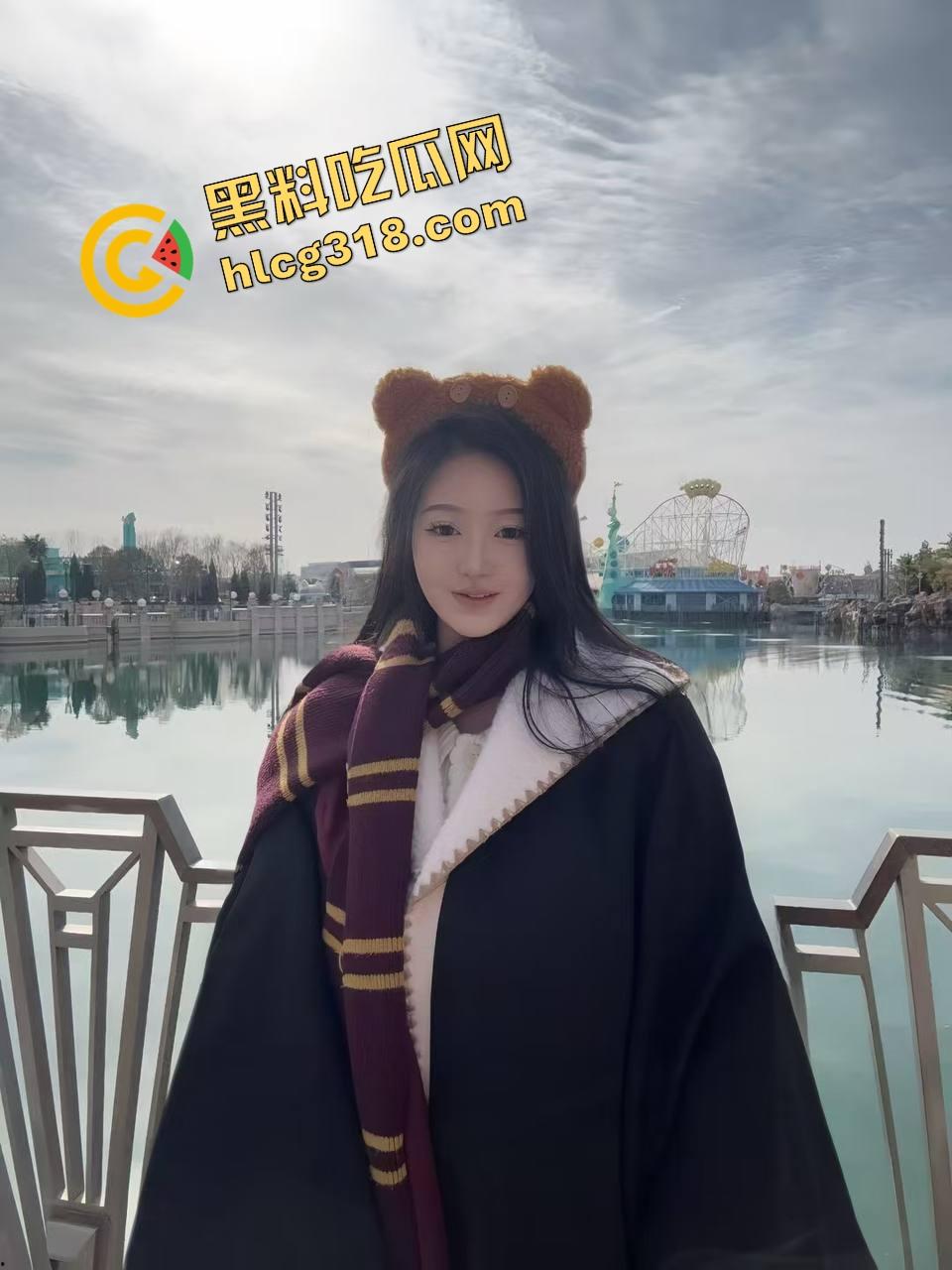 这他妈什么新花样?三级片都不敢这么拍,第一次见有人全裸趴公堂挨打,还他妈打得这么骚!-2