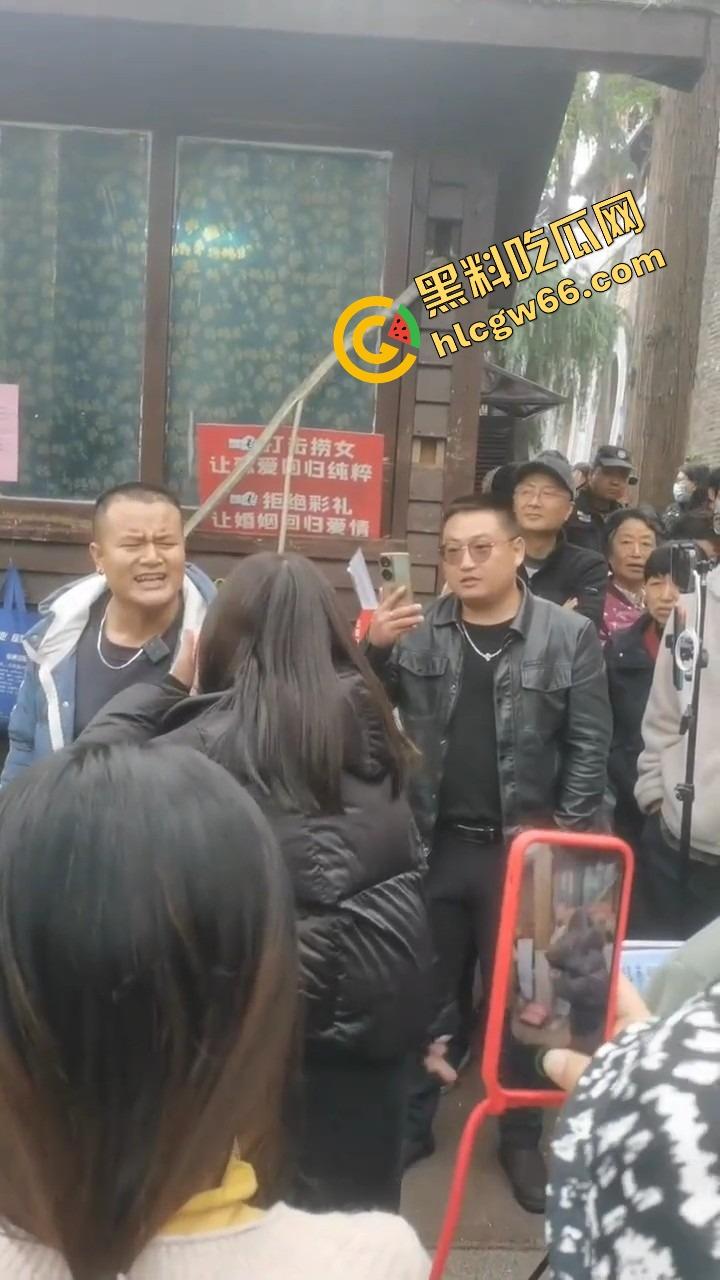 江苏南京相亲现场西格玛男霸气开喷小仙女，全程硬刚不给脸，把小仙女当场呛到脸绿差点气死！-3