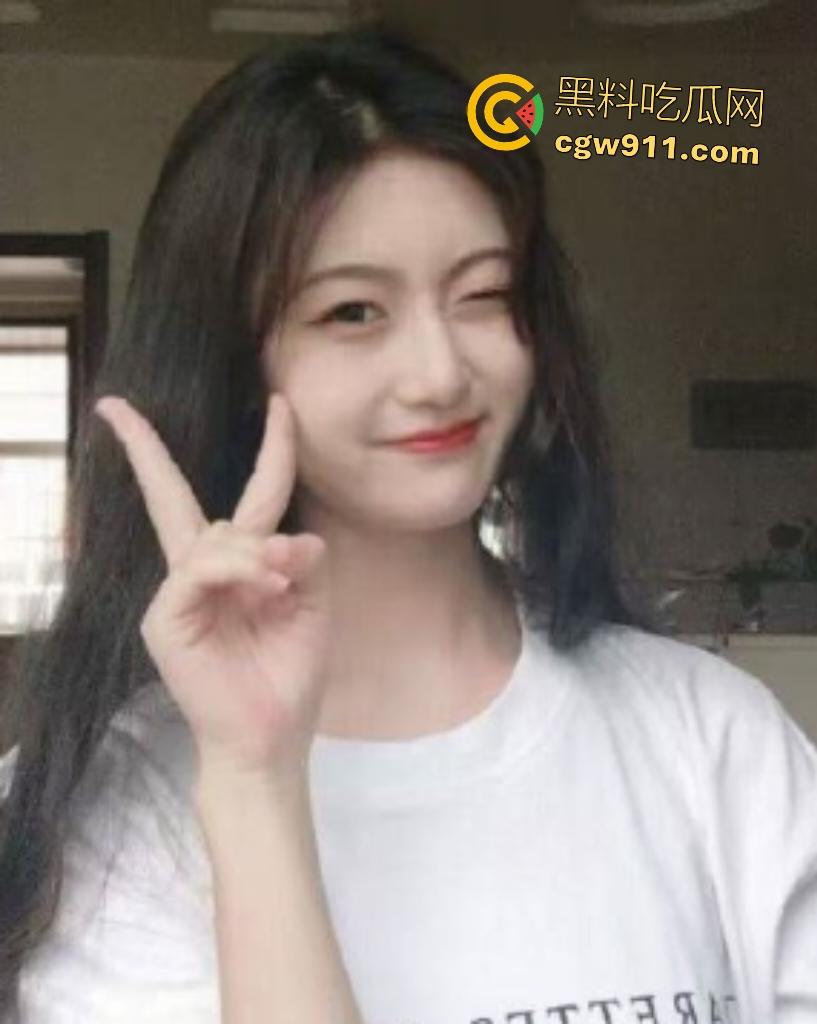 高颜值清纯少女【骆紫云】与男友户外露出后酒店狂干！无套内射爆浆细节炸裂，昔日仙女变身肉欲小野猫！-5