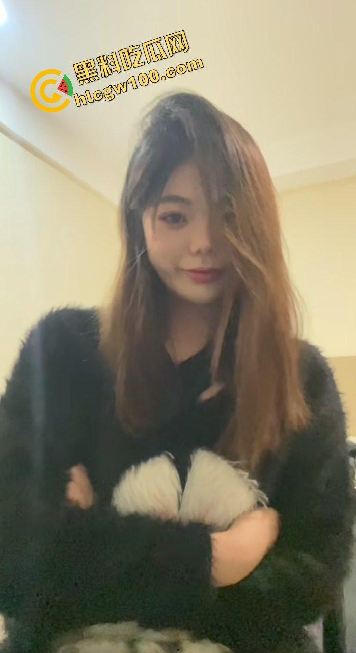 吉林铁道职业学院反差骚鸡女大『晨曦』骚气纹身露奶勾引大哥 激情做爱插逼 骚话连篇！原创撸点爆满流出！-1