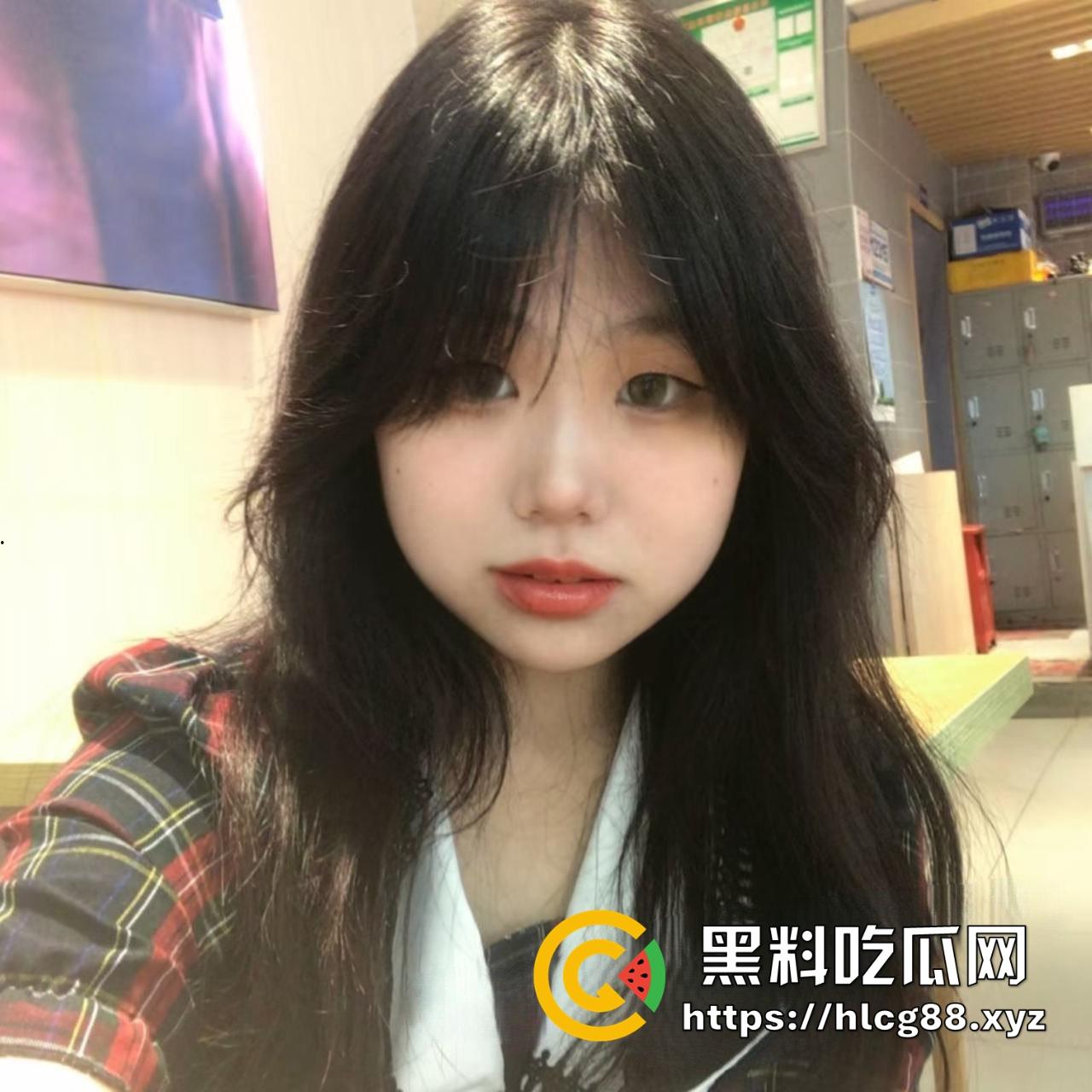 湖南长沙民政职业技术学院嫩妹【鲁毓雯】反差母狗曝光！背着男友偷操网友调教视频骚得炸裂，嫩逼贱样真骚！-4