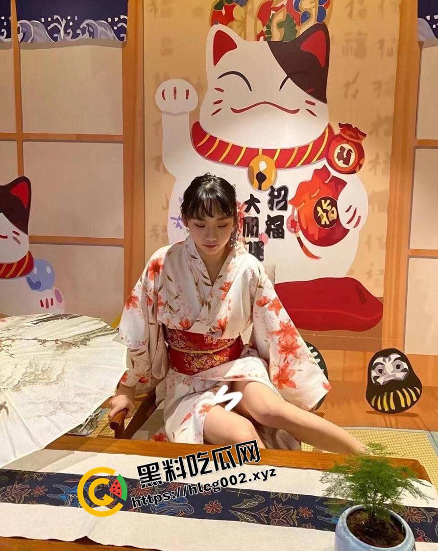 印象足拍付费流出！甜美在校学妹的美脚足交 笑起来哥哥的心都花了 赶快把大屌塞进嘴里-8