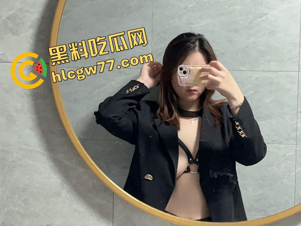 四川美术学院极品女大学生『欧阳颜』闷骚自拍流出  36D巨乳翘臀 粉嫩骚穴湿成水帘洞！-5