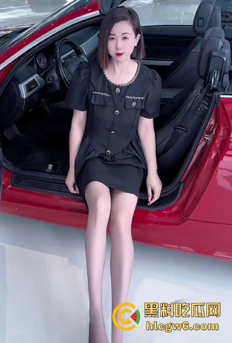 抖音网红【九梦】二手车行风骚老板娘 成为富豪车主性奴玩物 自慰扣穴迎接肉棒插入 露骨自拍曝光!-8