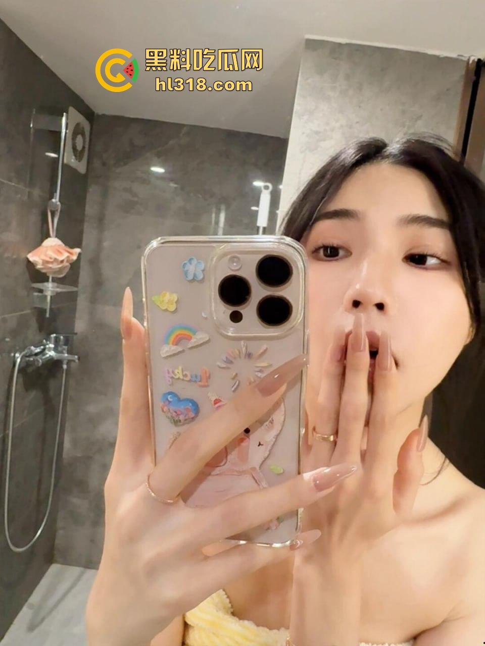 勾搭健身房极品御姐，骚浪母狗难耐寂寞，无套暴力抽插小穴，淫水顺腿横流，呻吟声非常淫荡！-2