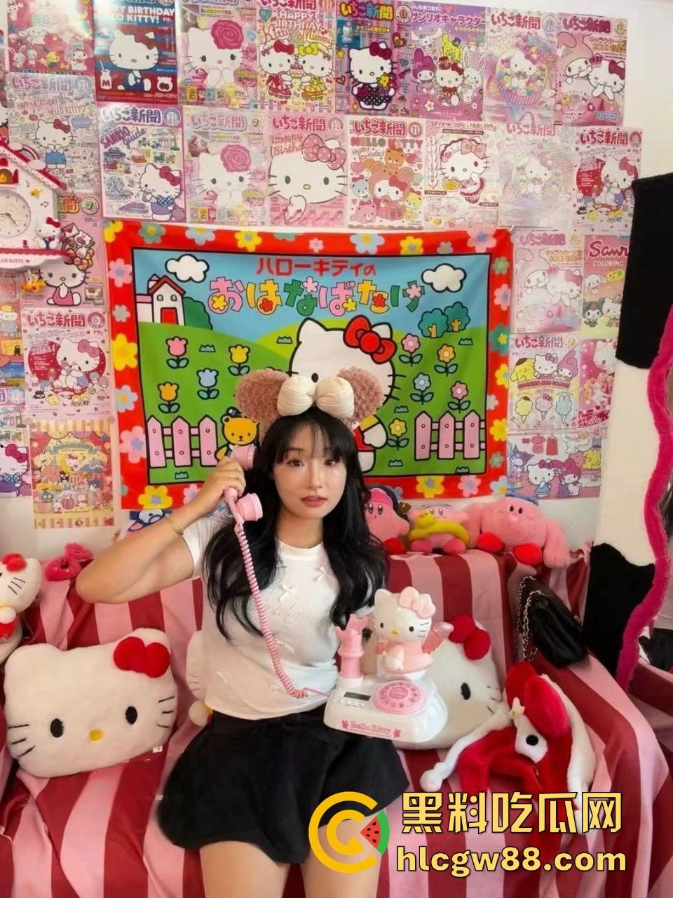 内蒙古包头轻工技术学校【王静】下海搞黄，网友裸聊私下约炮视频曝光，制服黑丝诱惑女王，乖乖女变床上尤物！-5