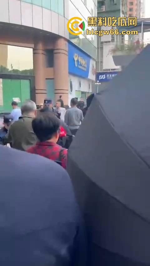 广州林和村回迁十年毛都有，拆迁合同写得好听，房产证没影，钱早被贪官贪得干干净净咯！-9