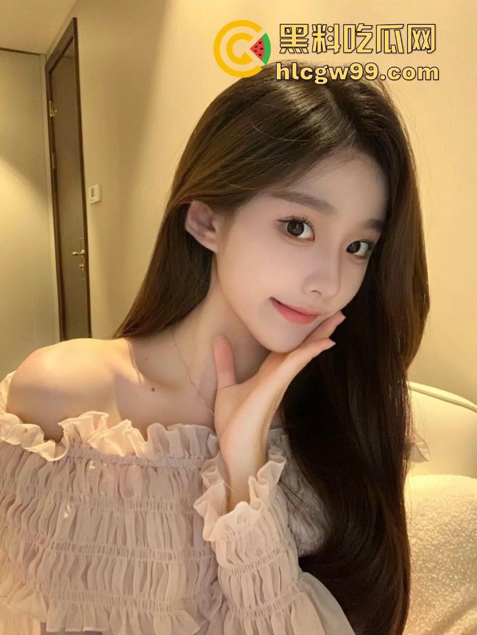 性感秘书被经理带到电竞酒店，蒙眼黑丝大长腿成天然炮架子，华伦天奴加攻速大屌疯狂撞击，还被偷拍全网疯传！-7