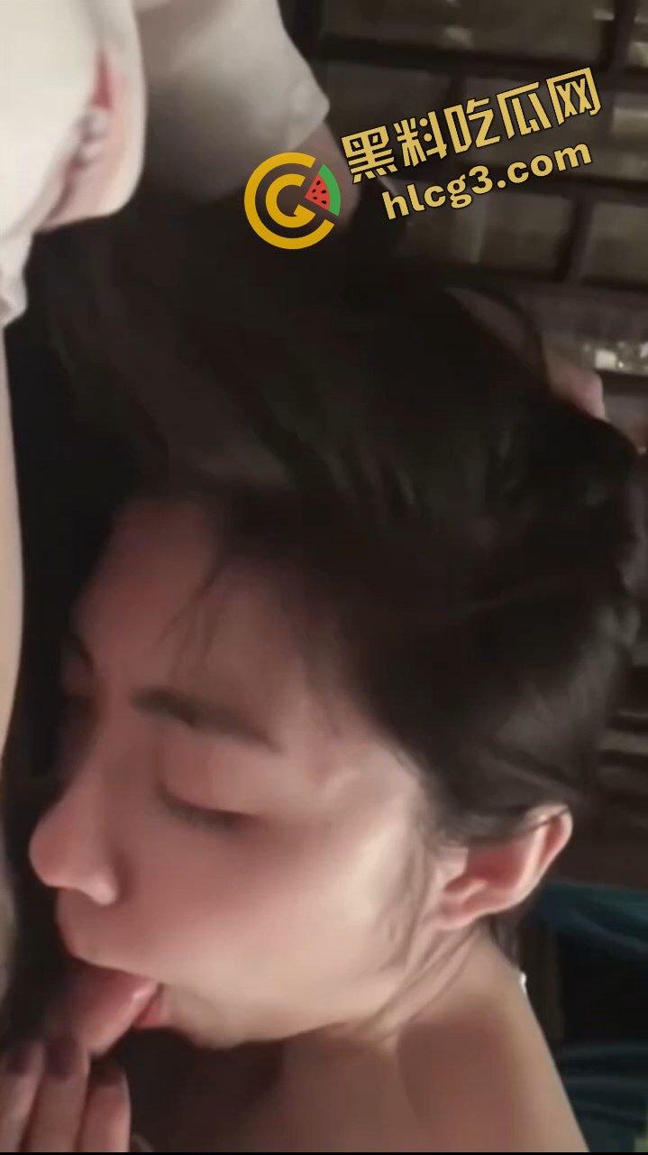 瓜友投稿曝光 宁波瑜伽反差美女『谢雨欣』白嫩小炮架 对镜爆操颜射淫荡至极！-8