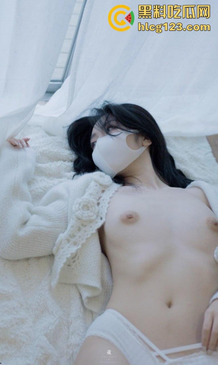 HongKongDoll玩偶姐姐「秋日清晨」9月最新写真重磅回归！清晨含住大屌的画面依旧经典，瓜友速来围观！-6