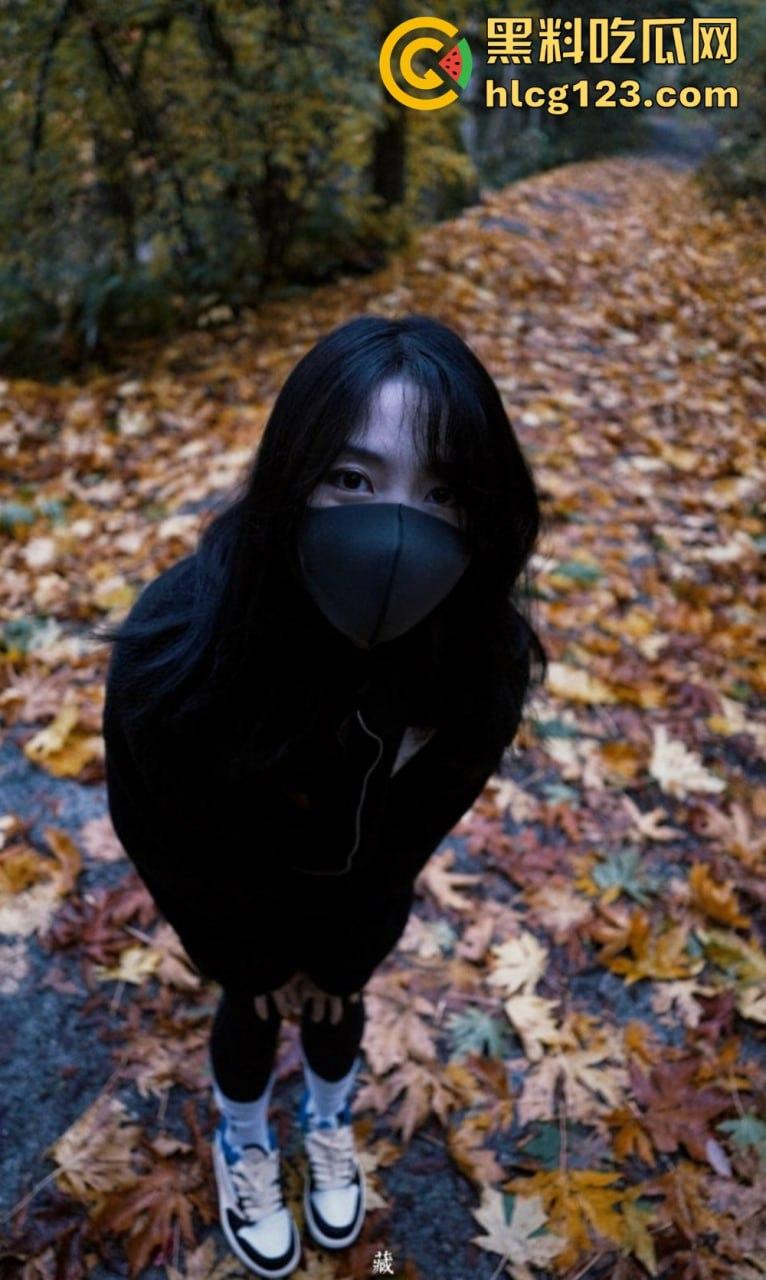 HongKongDoll玩偶姐姐「秋日清晨」9月最新写真重磅回归！清晨含住大屌的画面依旧经典，瓜友速来围观！-61