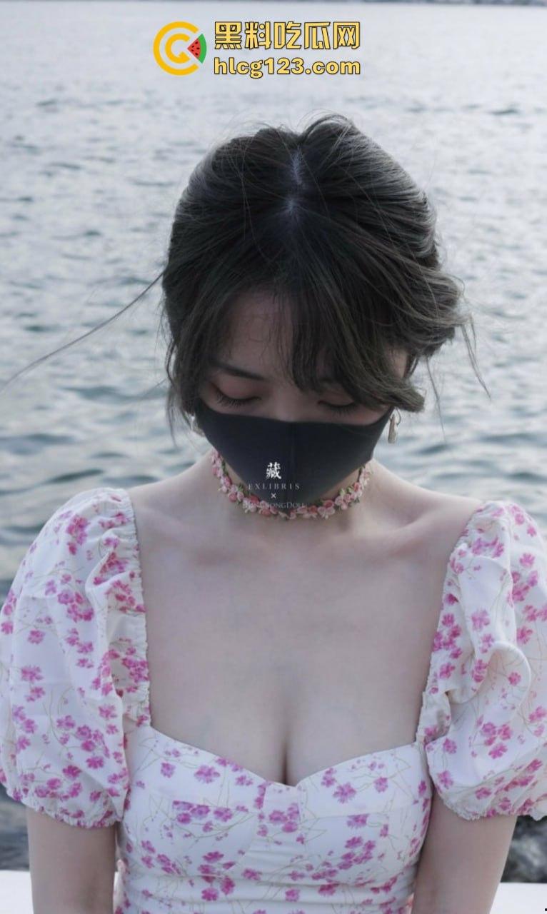 HongKongDoll玩偶姐姐「秋日清晨」9月最新写真重磅回归！清晨含住大屌的画面依旧经典，瓜友速来围观！-71