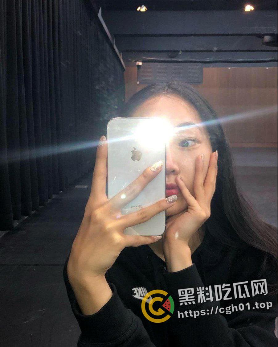 南韩美女健身教练  极品身材 身上写满字被肌肉男爆操 完美的韩国棒子肉便器-17