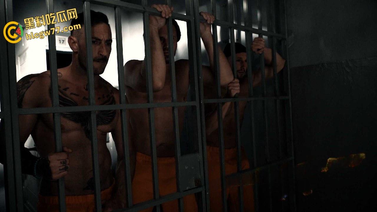 意大利性感典狱长【Valentina】肥臀炸裂，私会囚犯狂飙禁忌乱交，欲火滔天爽到灵魂出窍！-2