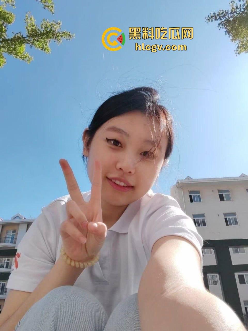 商丘陶瓷学院大二清纯婊『李悦』校外小屋约炮视频流出!大长腿翘着任操,翘臀任男友狂操,玩得又浪又湿!-4