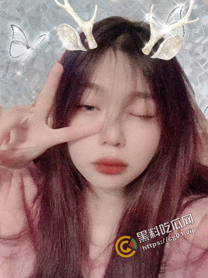 贵州维也纳酒店前台 夏心仪 时间管理大师 同时出轨领导和同事 还能勾搭客户 被爆光不雅视频！-2