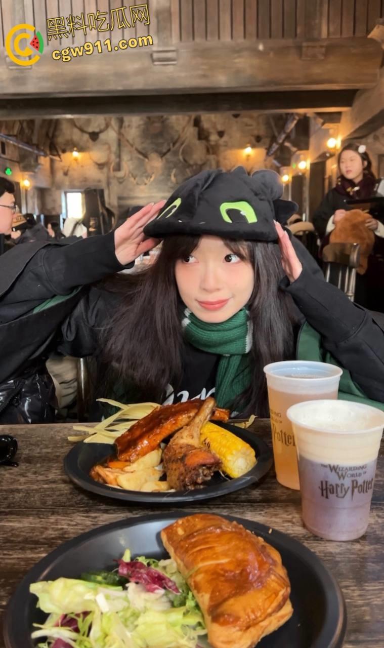 小情侣性爱私拍泄密，被男友滴蜡SM调教，美乳粉穴骑乘榨精，爽到女主高潮娇喘抽搐，全程浪叫不断 !-2