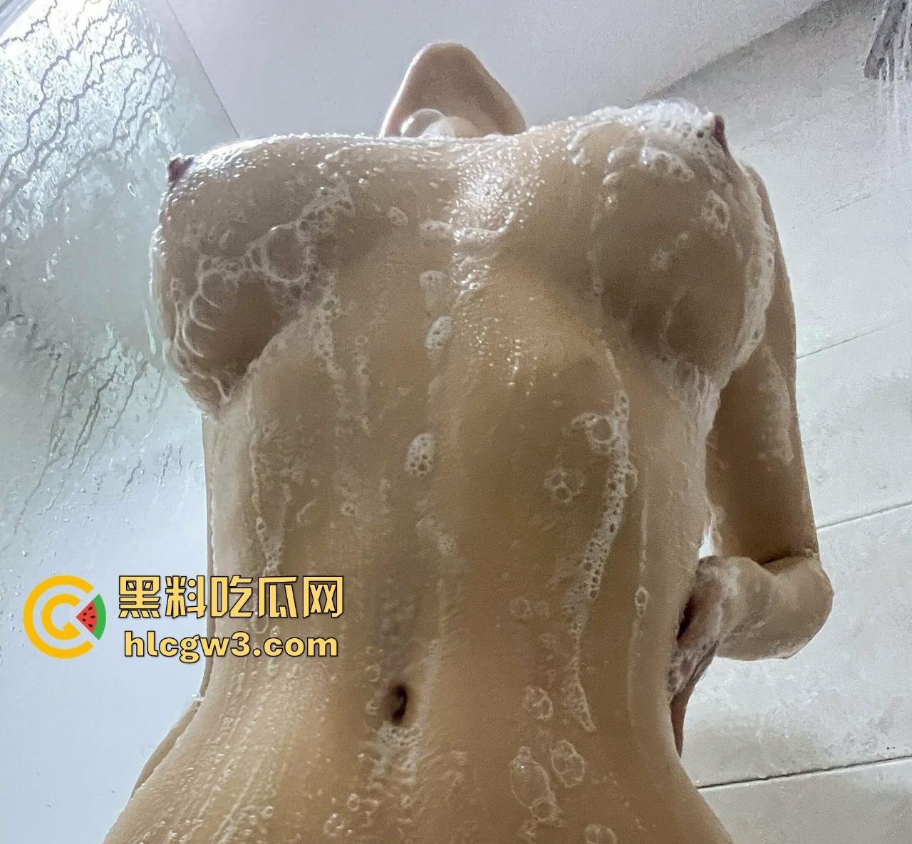 OF骚婊极品神仙身材[Nudespair]，杨柳腰翘臀疯狂扭动，湿穴嫩菊齐开被操到大腿发抖！-5