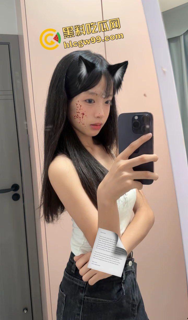 抖音高三清纯嫩妹反差少女【一吱芝】08年就已被破处与数位大哥滥交，酒店包夜爆干一天一夜！惨遭曝光独家流出-4