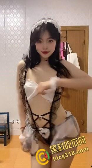 推特颜值网红【子子喜】，完美露脸脱衣裸舞， 性感美乳微毛嫩穴，福利姬中的极品 !-4