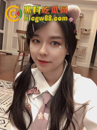 宅男女神『 沫子 』早期和榜一大哥啪啪视频流出,叫床浪到不行,小母狗本性暴露无遗!-2