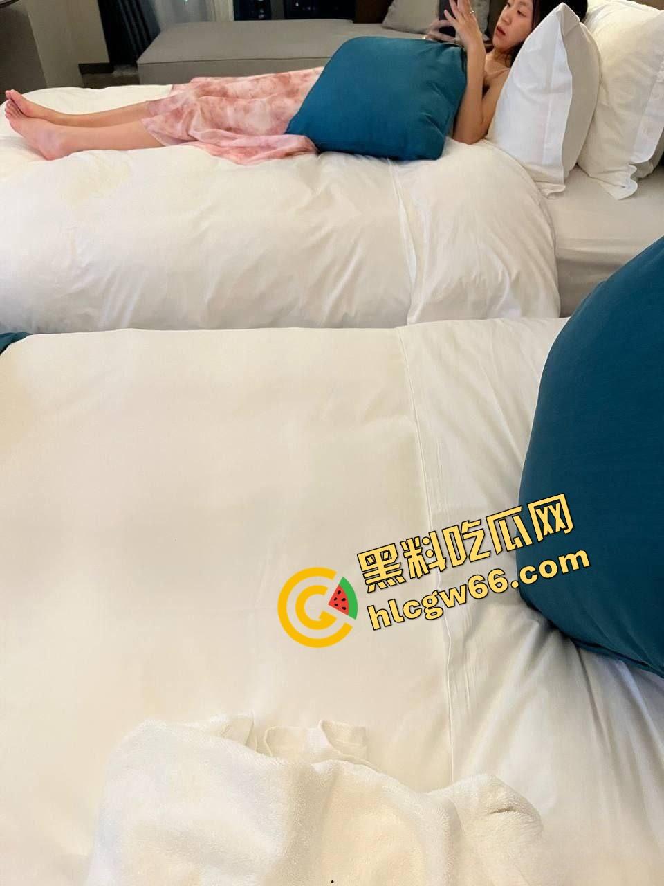 温州学姐【钱多多】喝完酒路上摸臀摸到湿，屁眼塞跳蛋嫩穴爆插，分手前让男友一炮榨干！-6