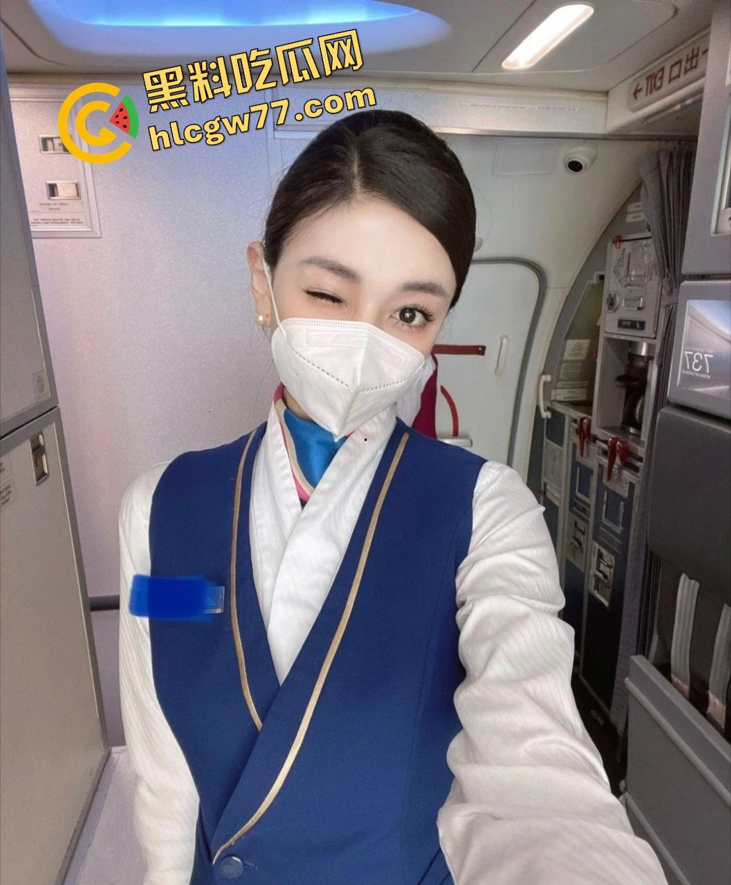 南航空姐变身福利姬,线下酒店金主狂干举牌互动,中出高清画面曝光,一炮5K比飞工资快多了!-5