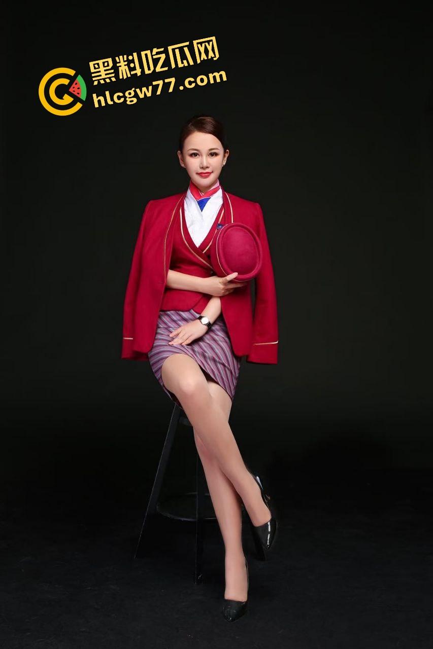 南航空姐变身福利姬,线下酒店金主狂干举牌互动,中出高清画面曝光,一炮5K比飞工资快多了!-7