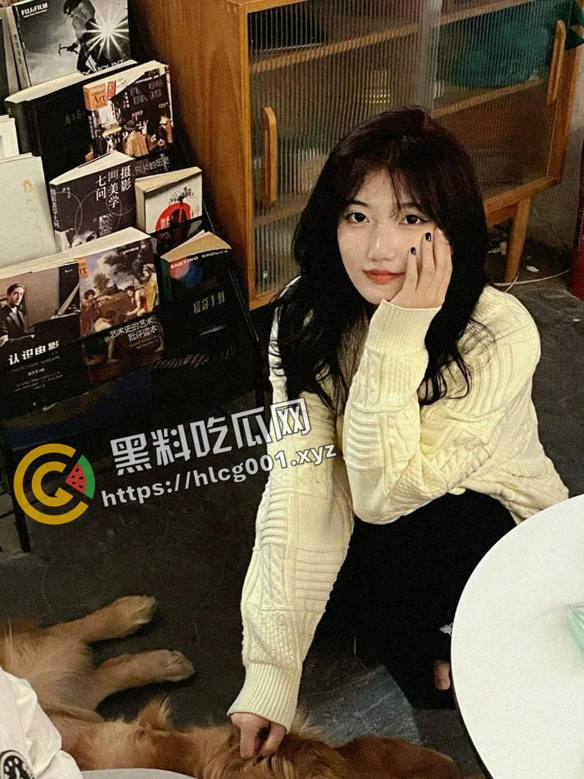 天津美术学院反差婊！体育生的肉便器 奶头粉嫩 身材极品 叫声太浪了 减低音量 放心食用-3