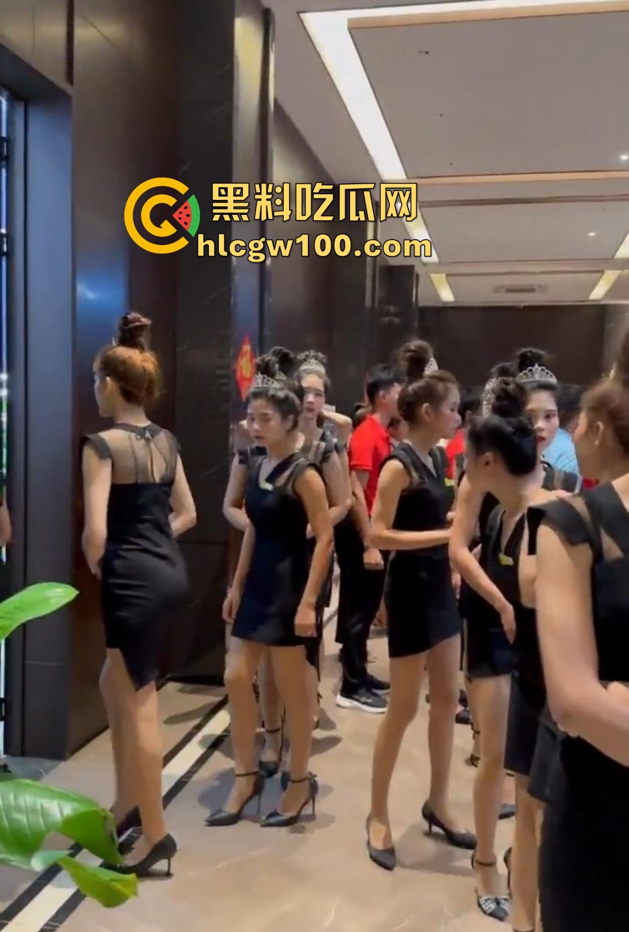 缅甸小姐姐的日常曝光,下班后颜值在线可甜可辣,生活不仅是开火车,瓜友速来当评委,看看缅甸妹子美到几分!-1