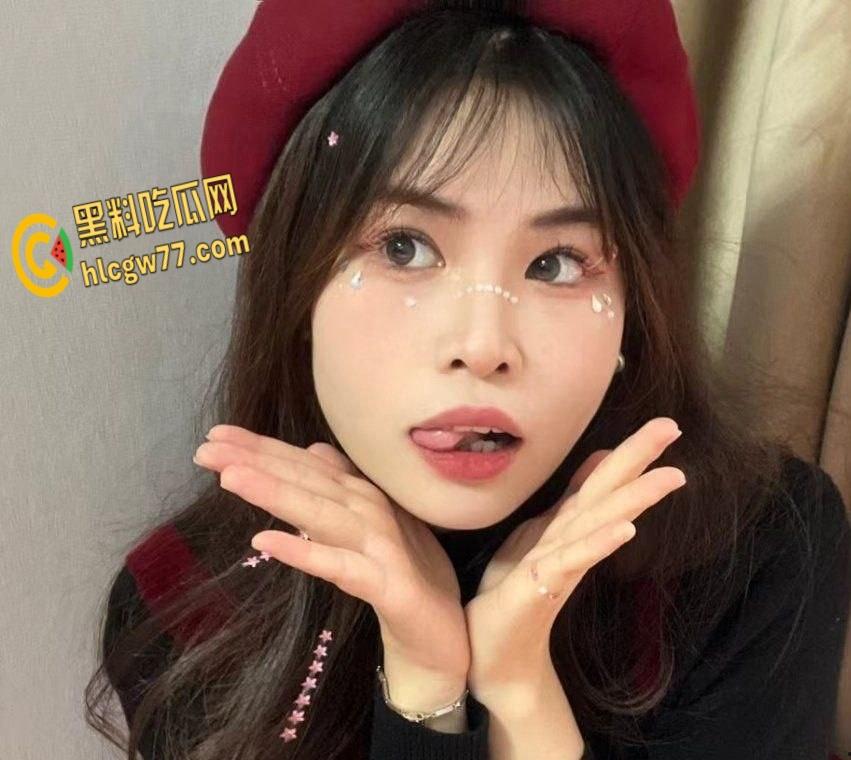 湖南农大研究生【张伊林】惊爆反差!清纯学姐变SM母狗,捆绑口球啪啪私拍泄露 !-3