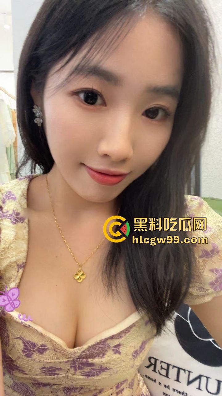 光是用眼睛看着你就能射精，天底下还有这种功夫？御姐豪乳大雷骚鸡用奶子+盯射给你答案！独家流出！-1