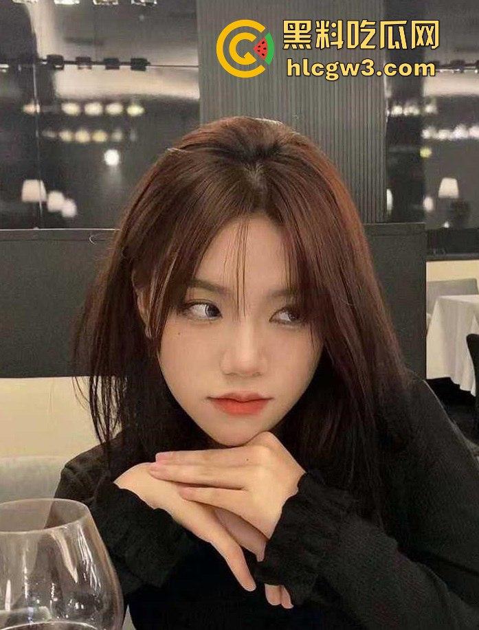 师范大学反差美女【吴悠然】私密视频流出！黑丝美腿被疯狂玩弄，极致反差让人看傻眼！-10