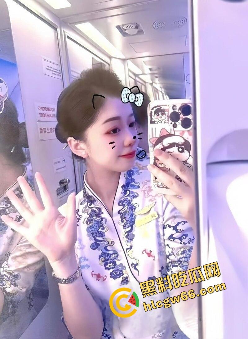 海航空乘【雨晴】172cm极品空姐下海变肉体绝品，黑丝长腿、天使脸庞换来床上蜜桃臀狂野榨精！-13