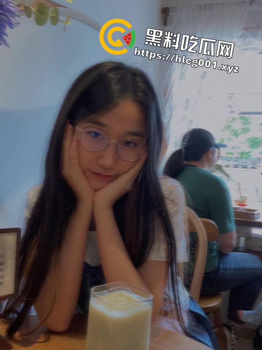 投稿爆料  网调南京音乐系反差母狗 自拍抠逼淫荡大学生 妥妥母狗一只-9