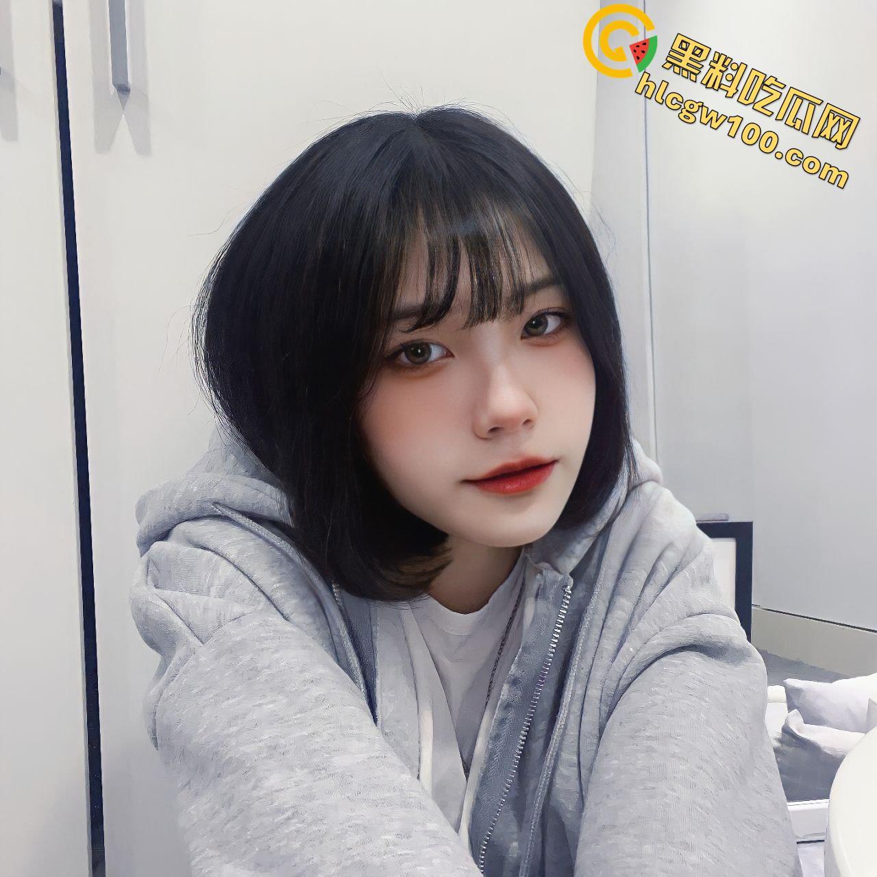 极品厌世脸台大反差母狗【朱晏妮】，对镜私拍女王S调教与被调教扣穴自慰多段独白-9