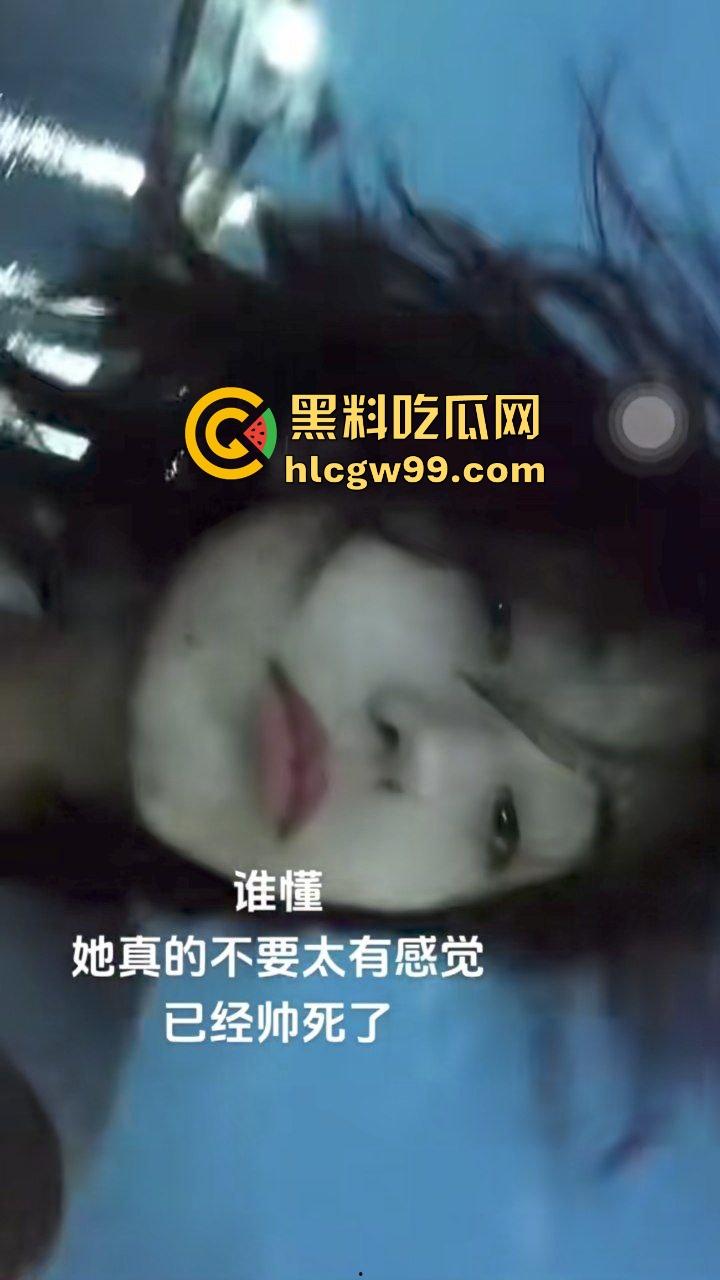 抖音英国留学生反差婊【哇塞】爱上洋屌大鸡巴淫荡女上骑乘，硅胶棒玩弄骚逼淫叫不停，惨遭泄密独家曝光！-2