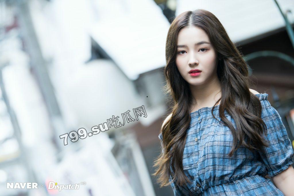 韩国女团 MOMOLAND 成员 NANCY 后台半裸换衫居然全程被偷拍流出-6