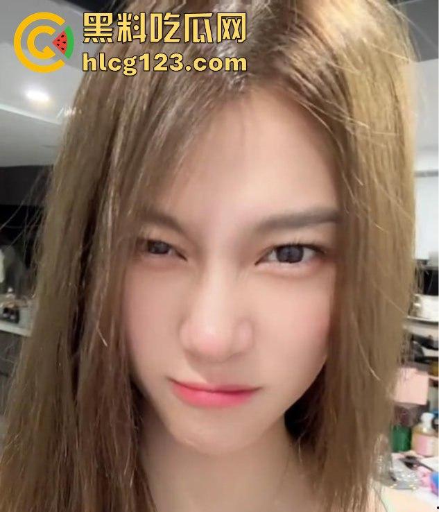 校花张依依人设崩塌!偷情富二代的视频流出,背后故事太狗血!-7