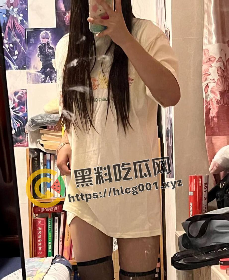 广东反差高中生的破处计划！这大黑逼没少自慰 渴望真正的被男人插入 十几年的禁欲 这不得把人吃了-5