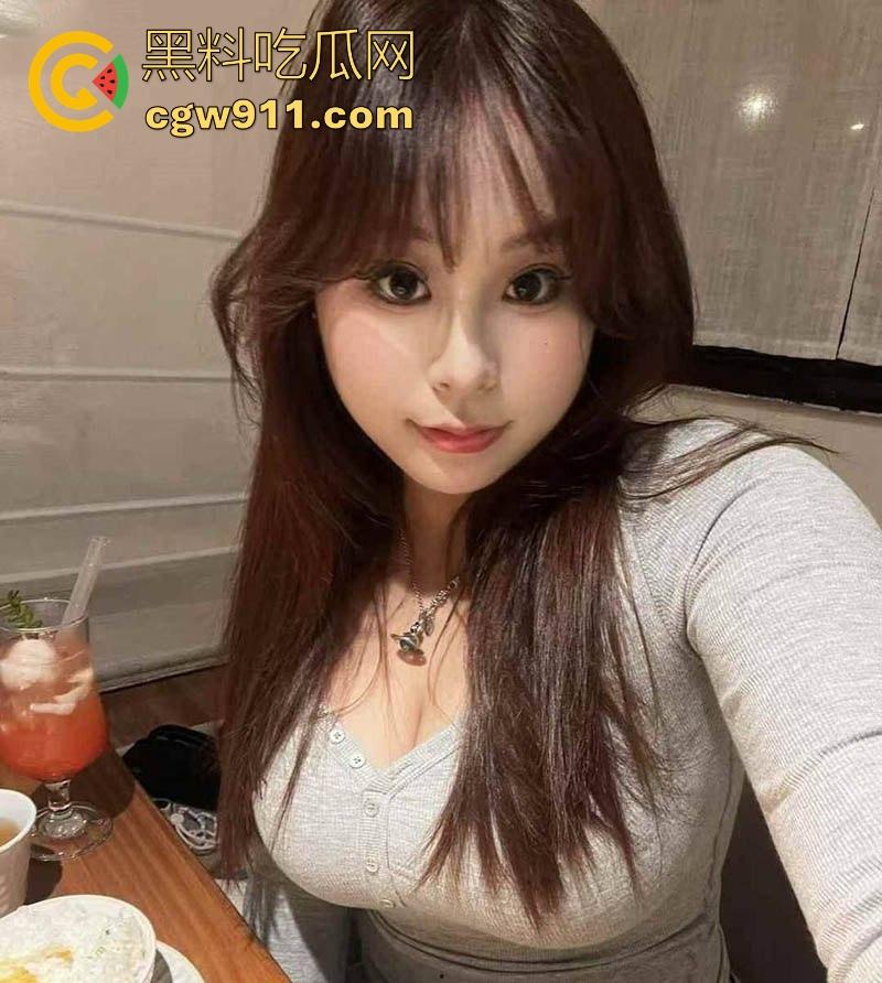 湖北理工巨乳学妹【邢佳佳】与男友约炮私密视频流出，微胖巨乳尤物深喉口交，全程露脸性爱魅惑至极！-1