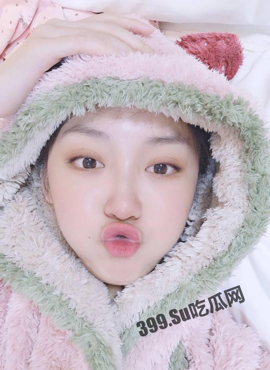 约炮大神线下约炮极品美女空姐「涂静」录制视频 发福利群后流出-5