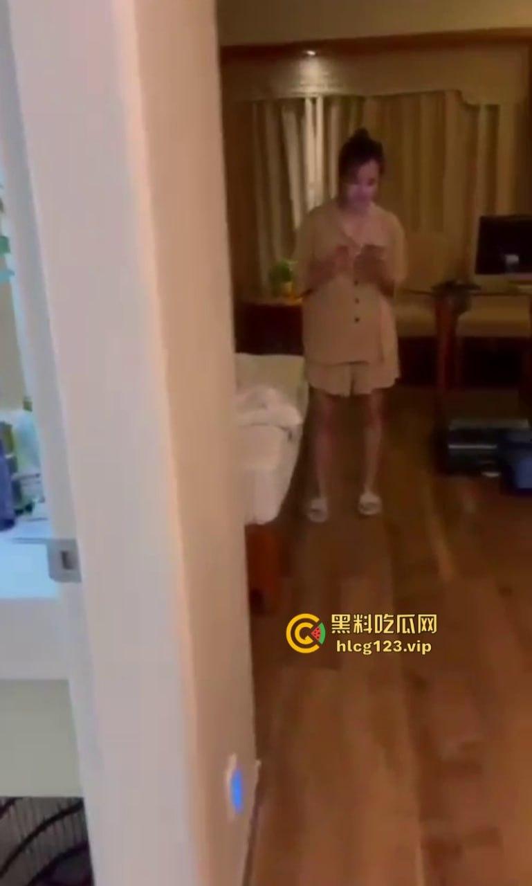 出轨还能放过你？河北女教师被老公拍下出轨认罪视频公开处刑-2