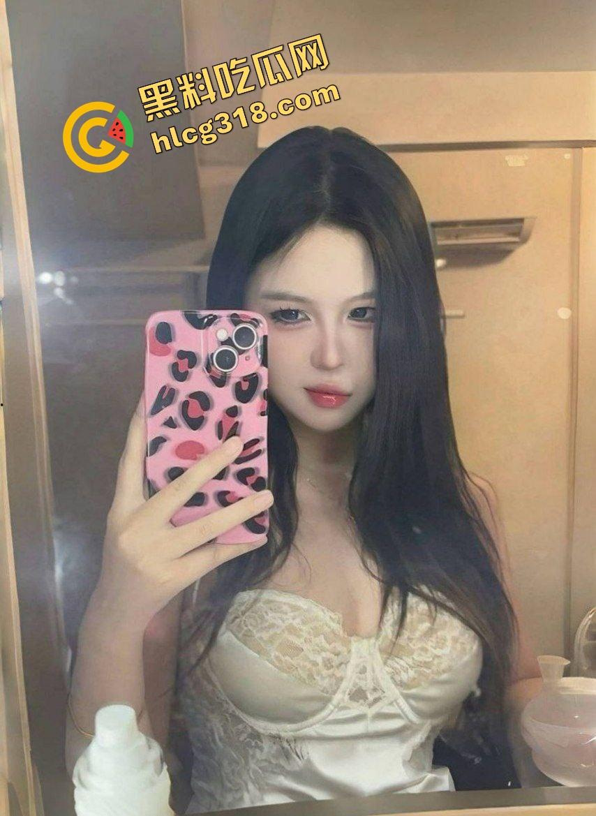 瓜友投稿分享约了个安徽师范大学嫩妹『孙西宓』不会吃鸡现场看黄片现学现用,这种女大学生真有这么好约?-6