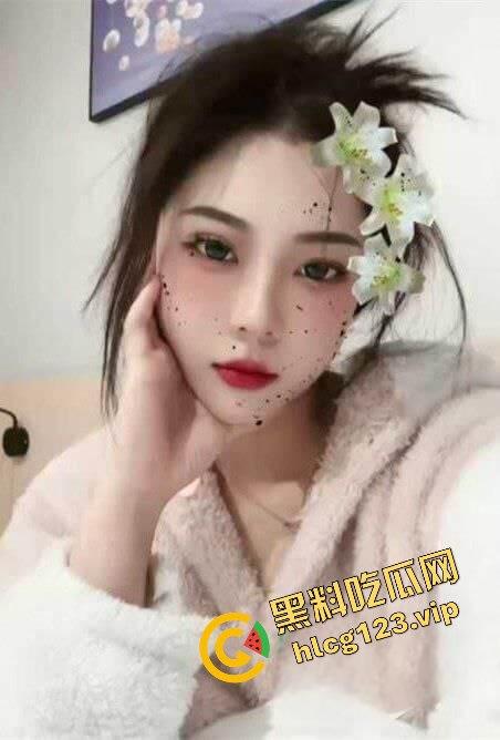 济南MIX酒吧风骚营销【露露】偷情视频爆出！御姐范儿加少妇风情，现场火爆啪啪让人看直了眼！-1